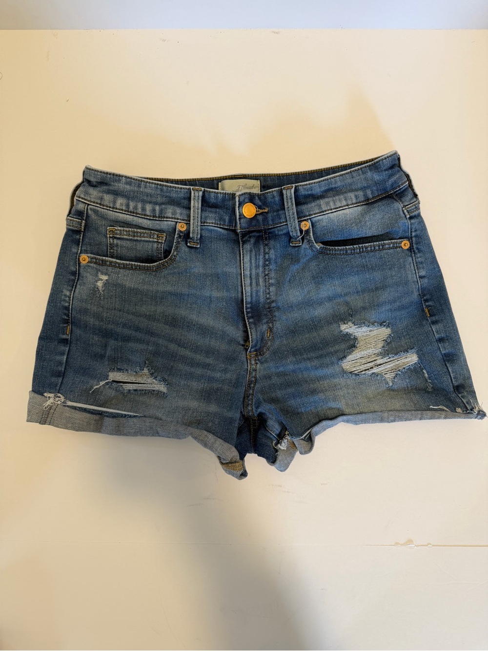 Lot of 3 Distressed Jean Shorts Universal Threads & Levi’s Size 30 - Picture 5 of 10